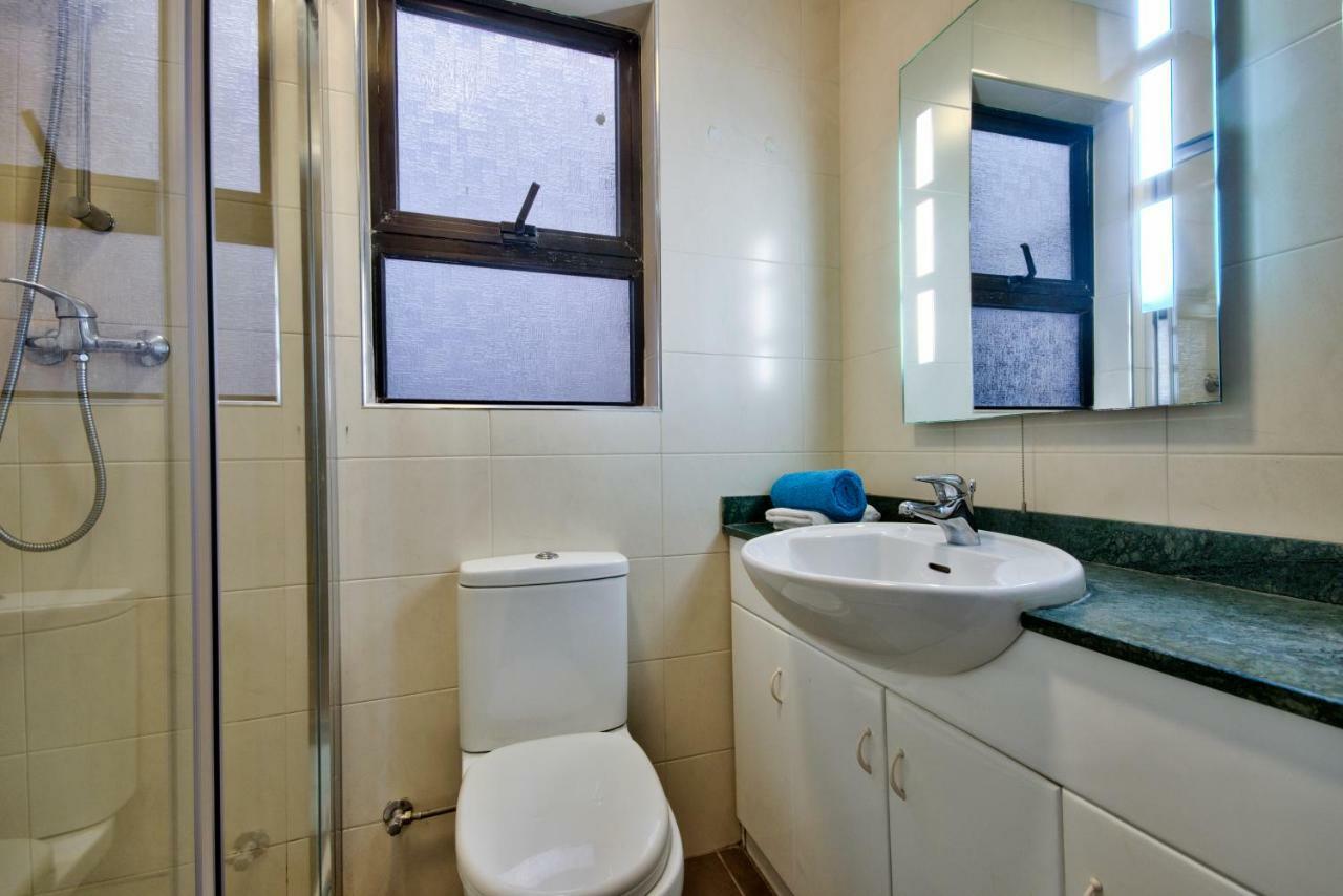 Spinola Court - Stunning Seaview Apartment & Penthouse On Spinola Bay By Shortletsmalta San Ġiljan Buitenkant foto