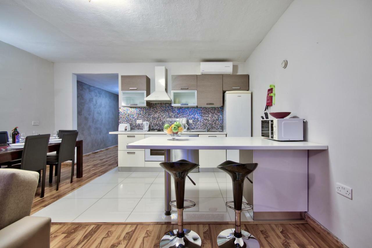 Spinola Court - Stunning Seaview Apartment & Penthouse On Spinola Bay By Shortletsmalta San Ġiljan Buitenkant foto
